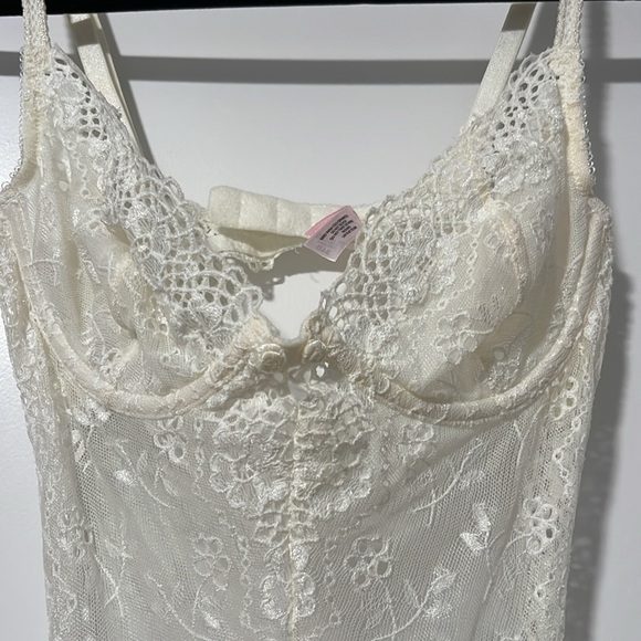 Vintage Sz 34B white lace teddy - Picture 2 of 6